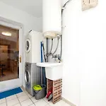 In Near La Perola شقة