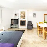 In Near La Perola * روساس