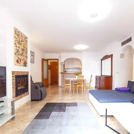 Apartment Spacious In The Heart Of