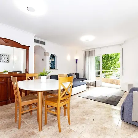 Spacious In The Heart Of Apartment